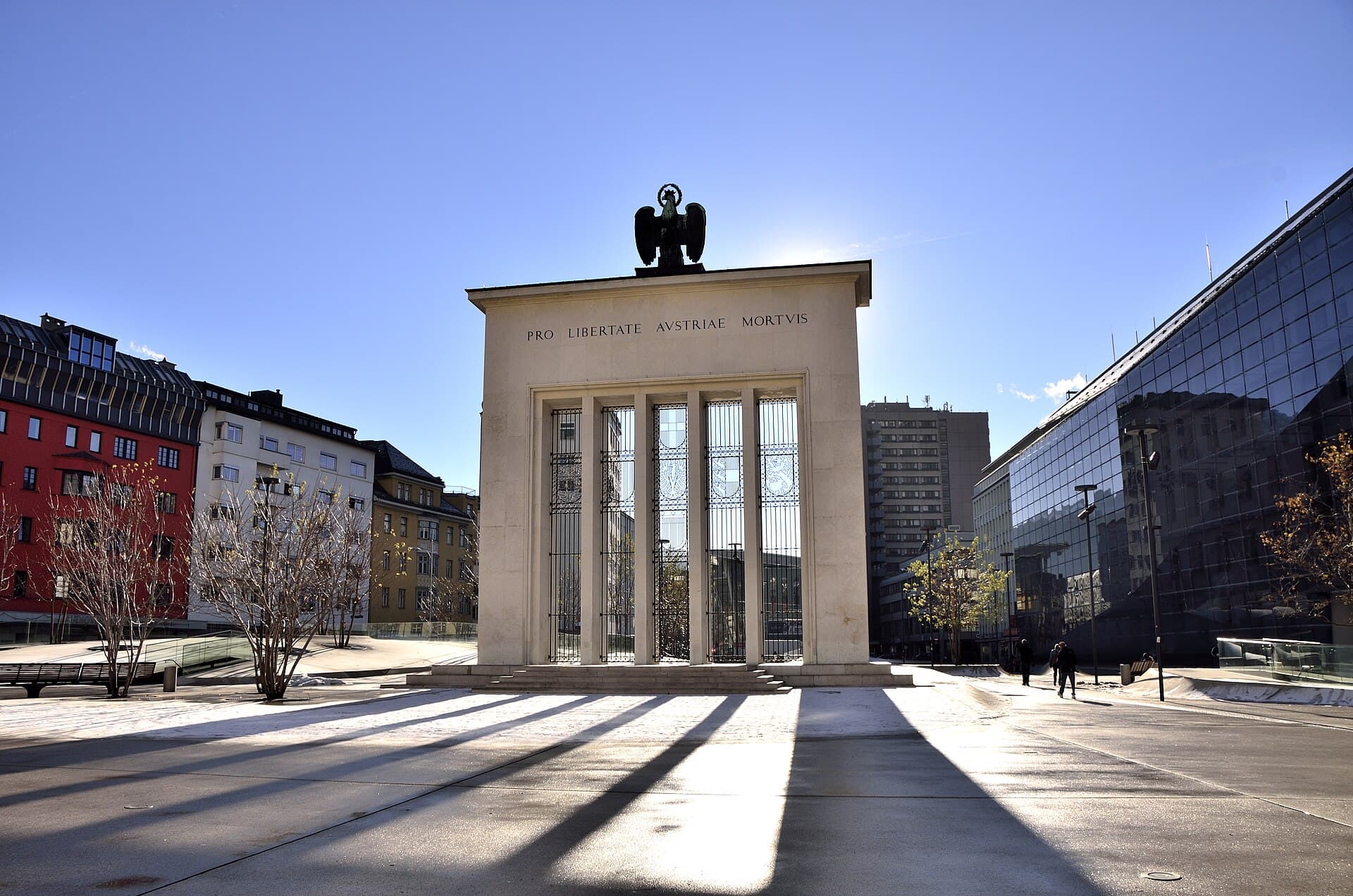 Eduard-Wallnöfer-Platz, Innsbruck