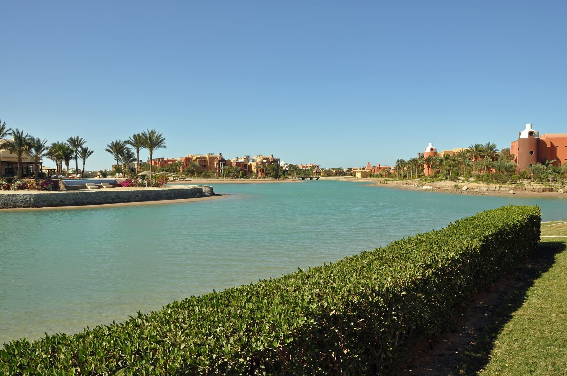 الجونة