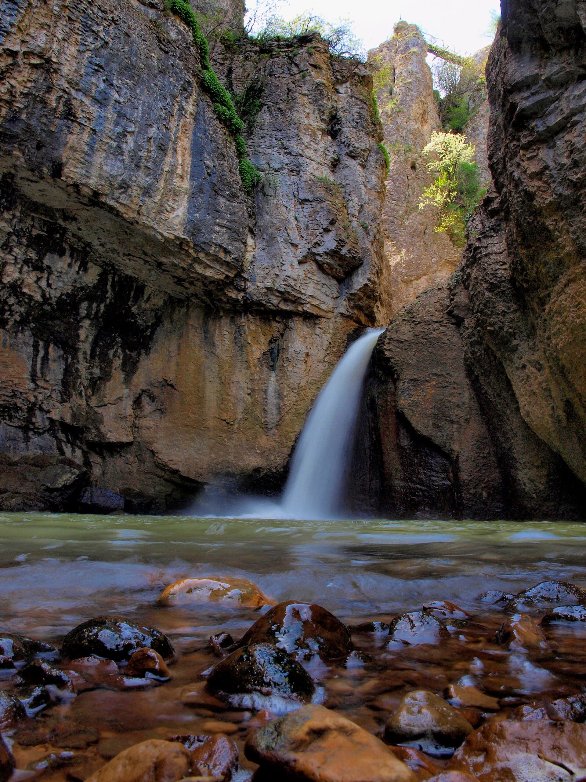 The Emen Canyon, Emen