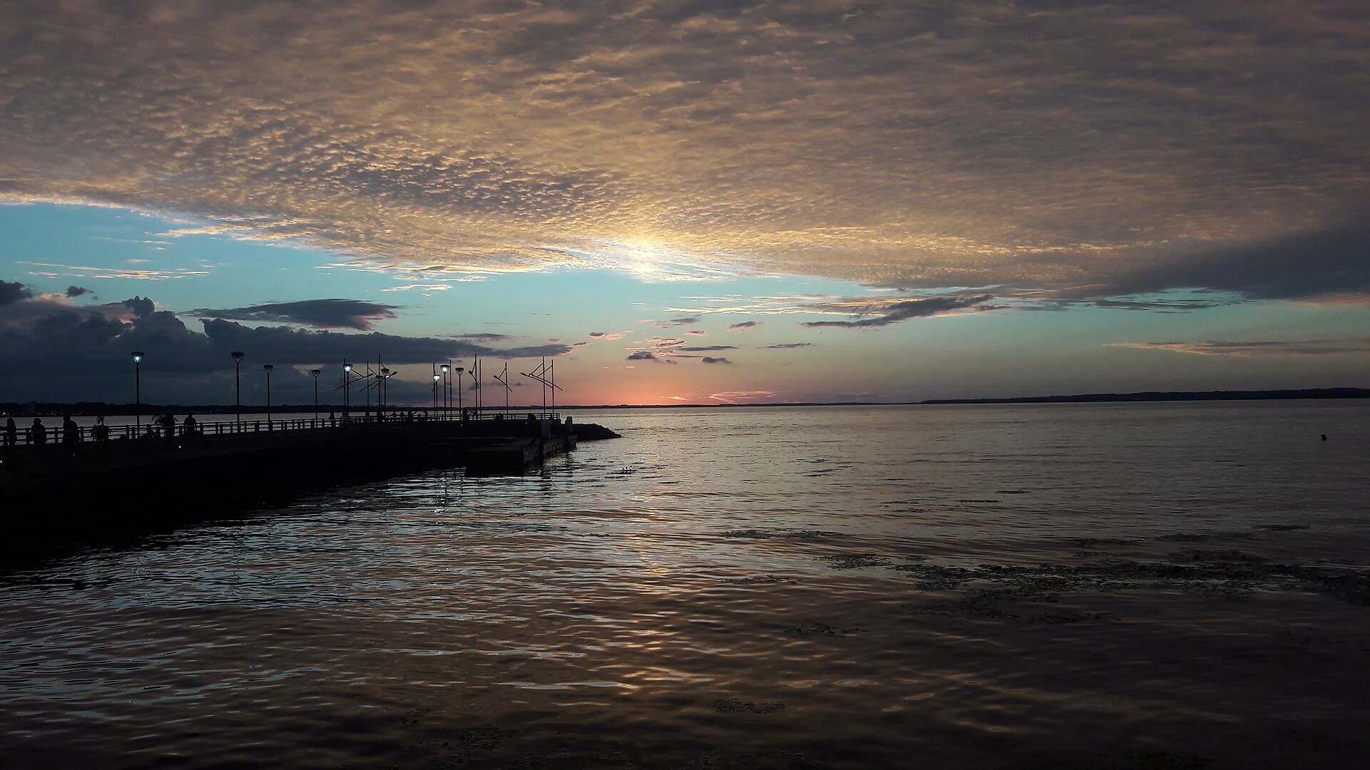 Encarnación riverfront on the Paraná
