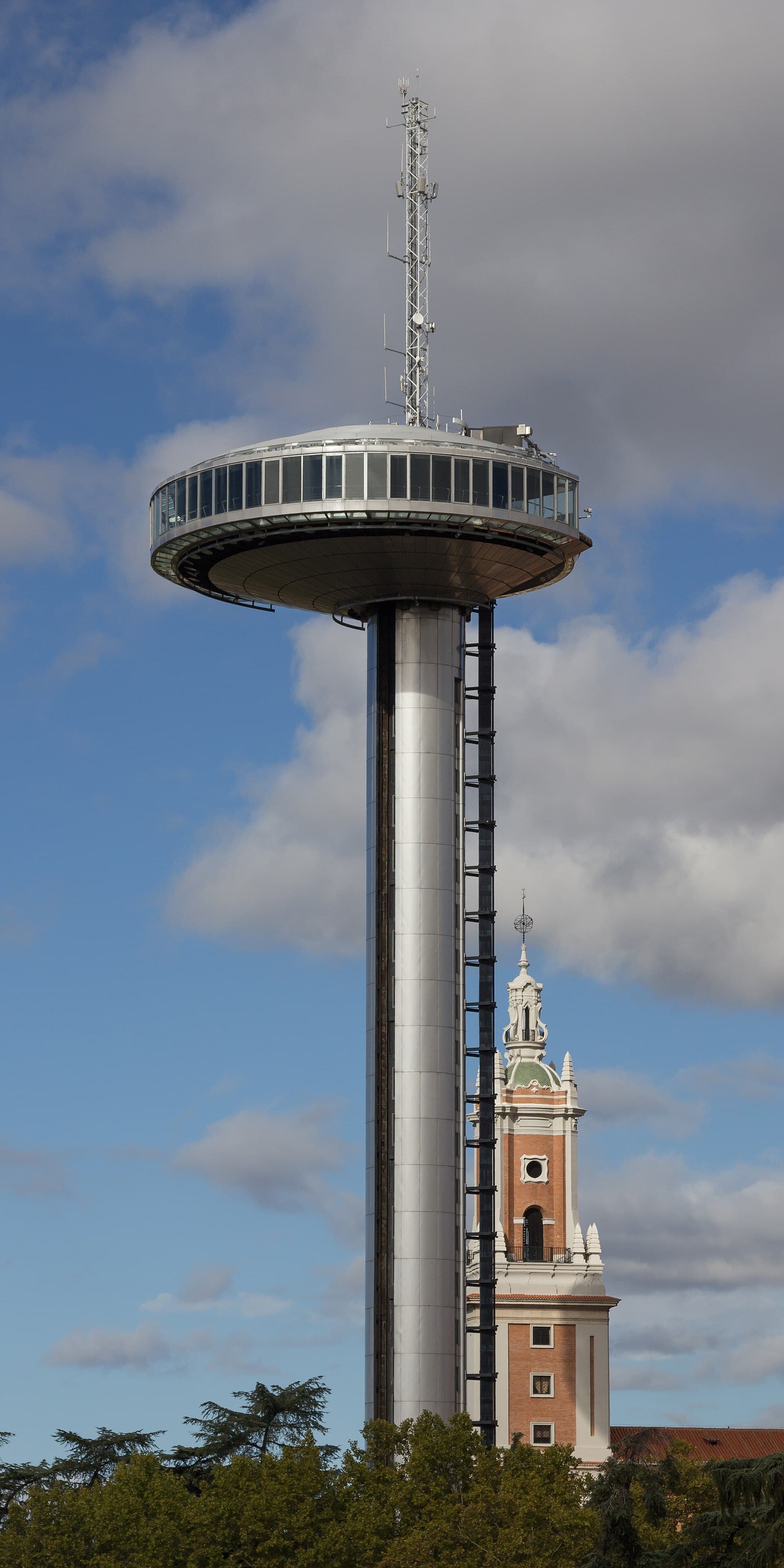 Faro de Moncloa, Madrid