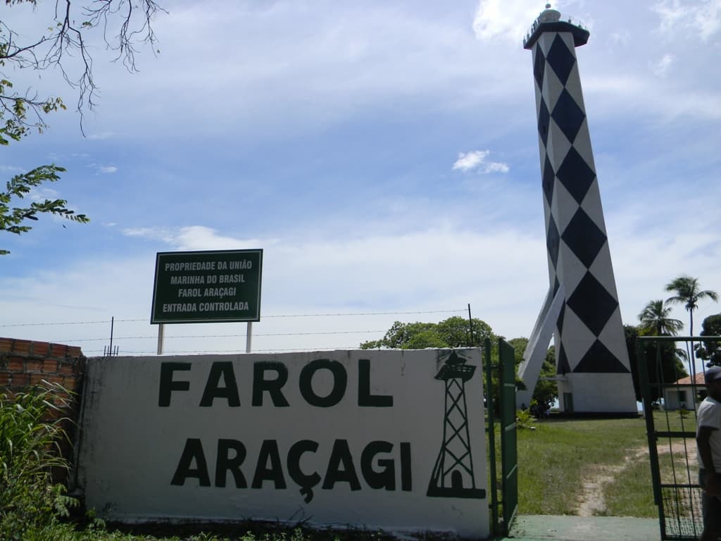 Araçagi Lighthouse, near São Luís, Raposa