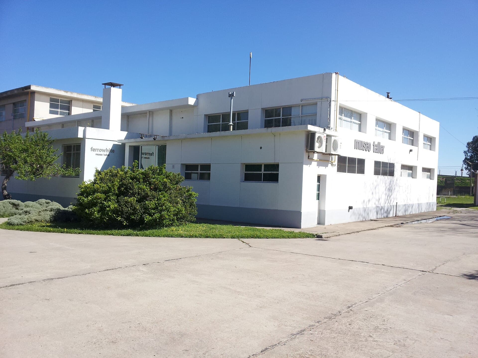 Ferrowhite Museum-Workshop (El Castillo), Bahía Blanca