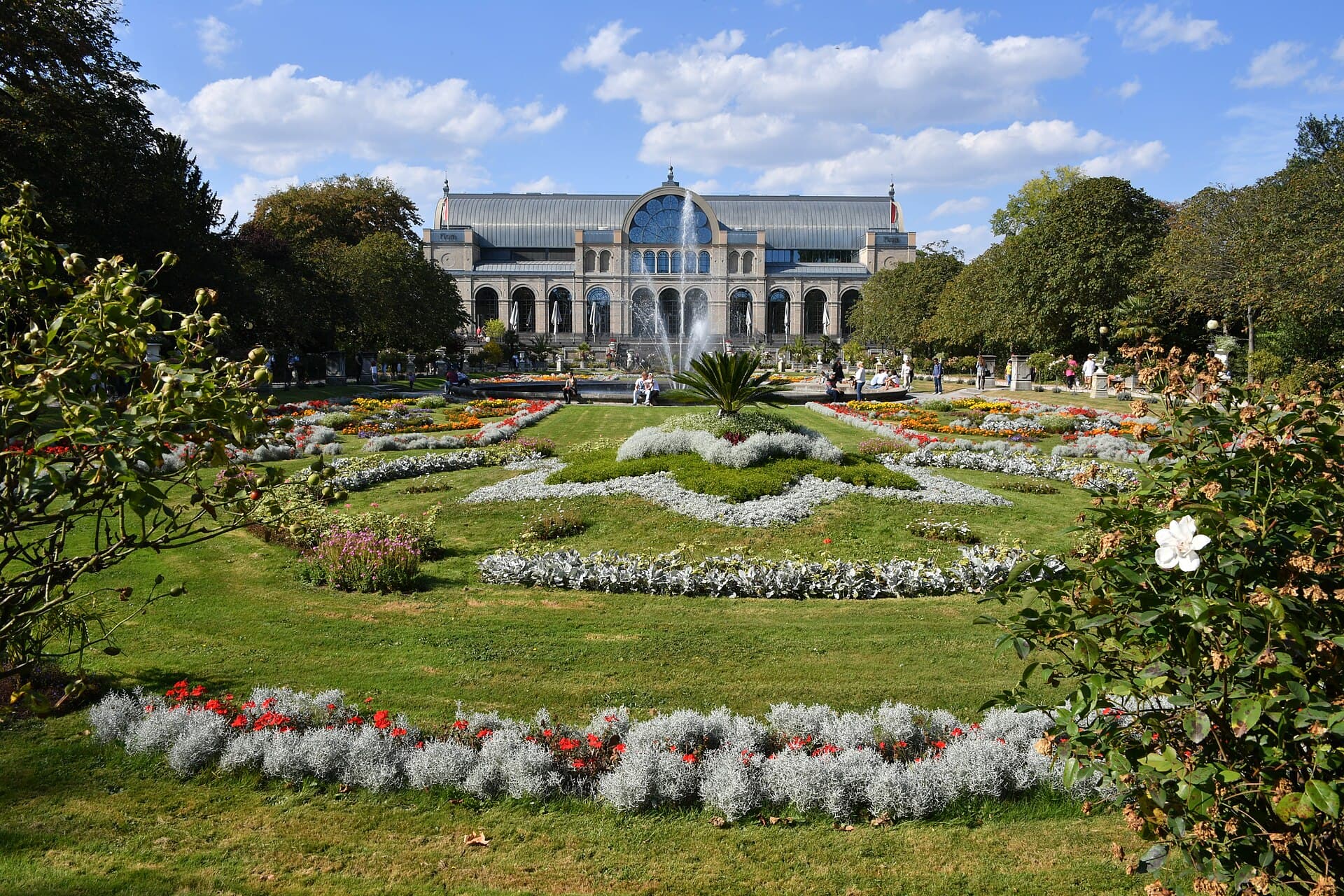 Flora and Botanical Garden