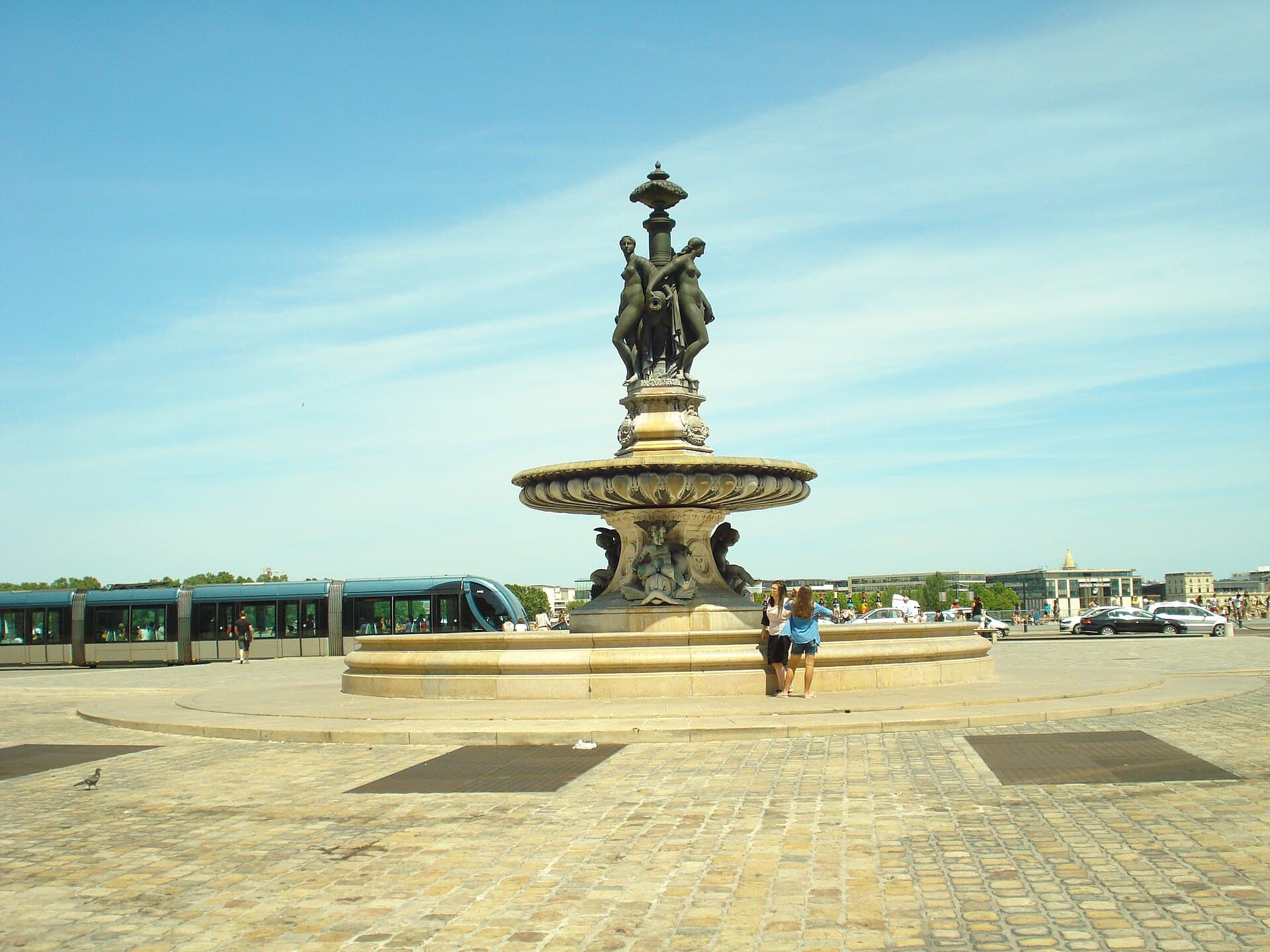 Fontaine des Trois Grâces, Bordeaux