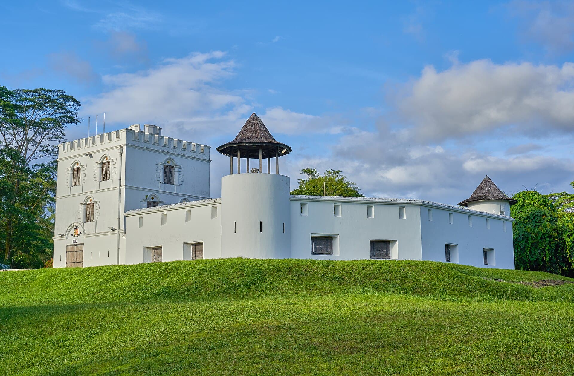 Fort Margherita and the Brooke Gallery, Kuching