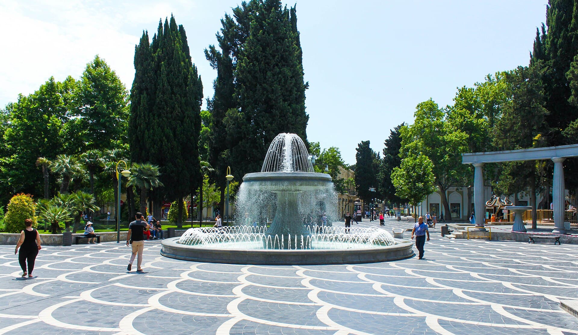 Fountains Square and Nizami Street