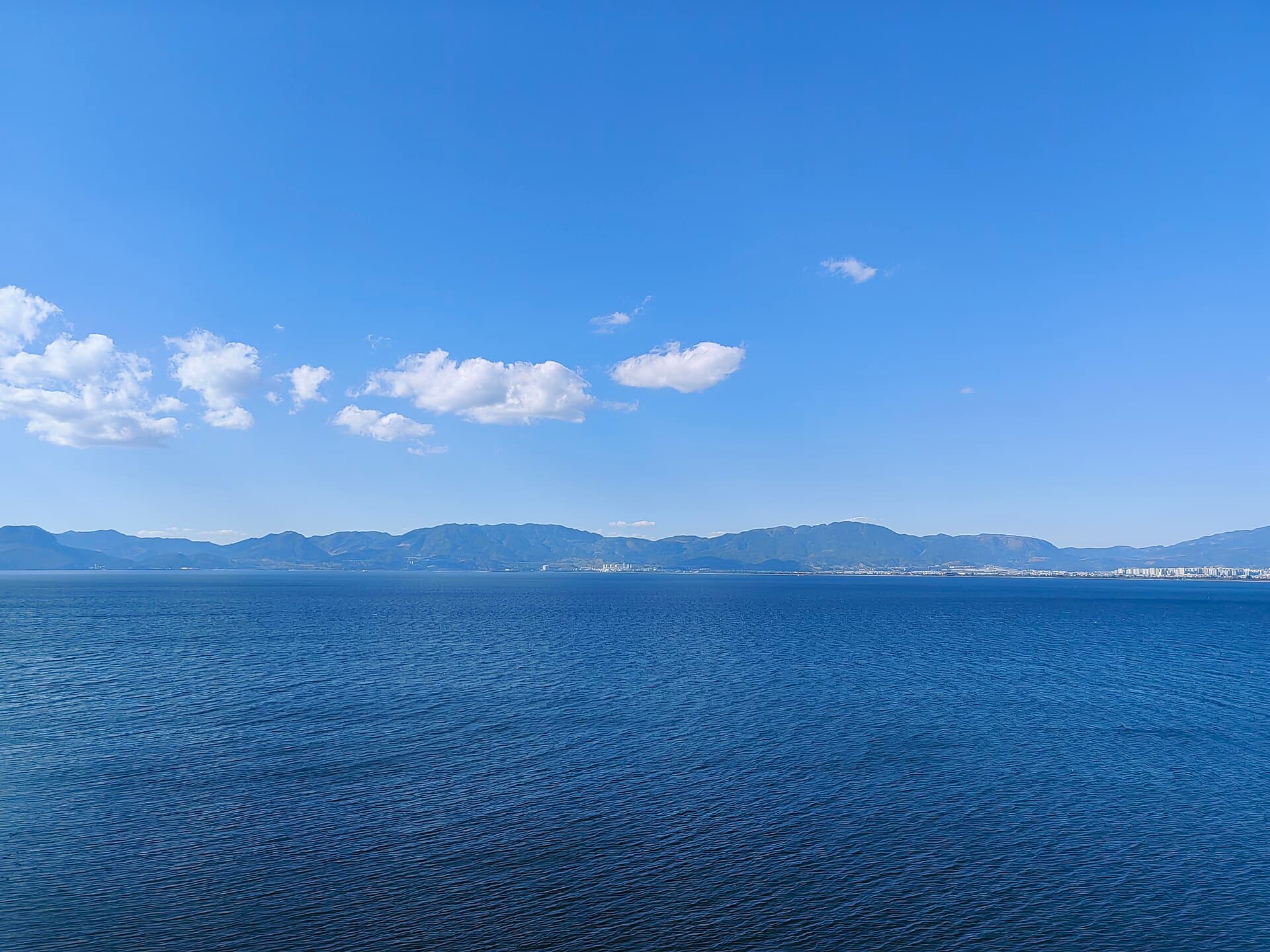 Fuxian Lake