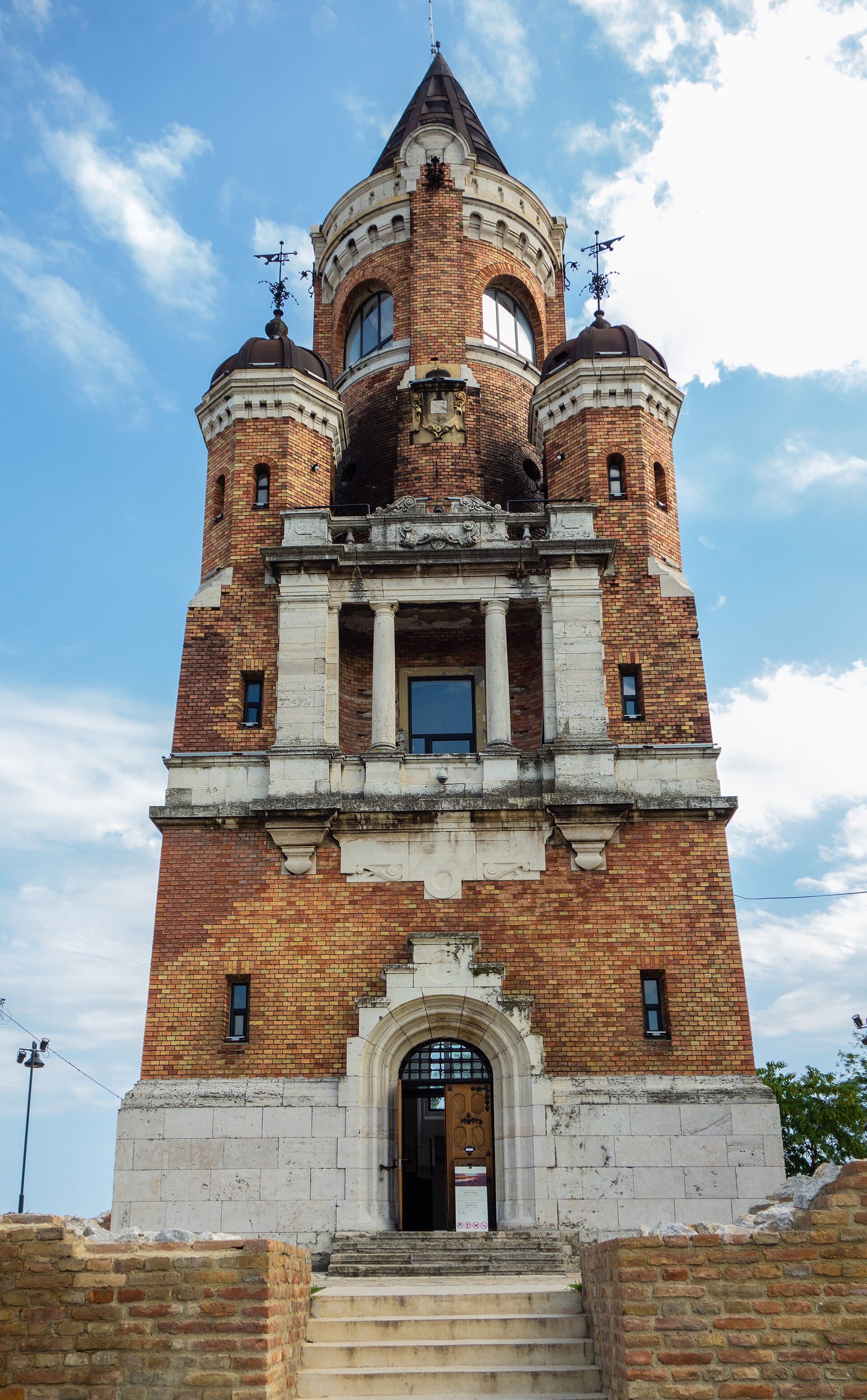 Gardoš Tower