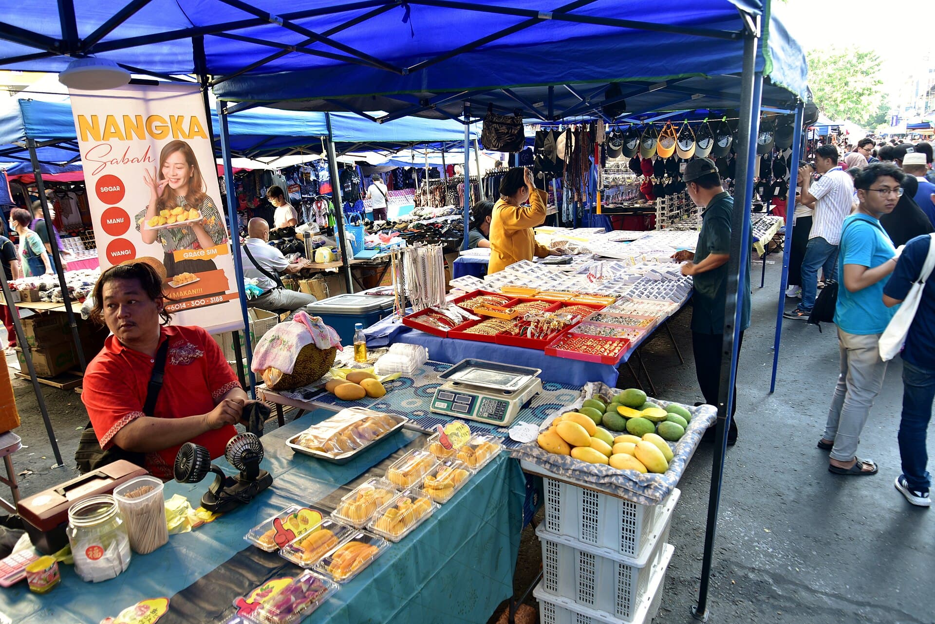 Gaya Street and the Sunday Market, Kota Kinabalu