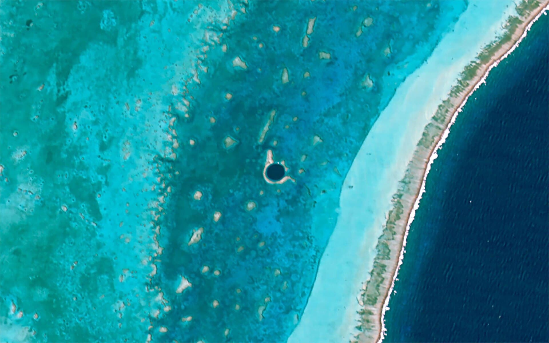 The Great Blue Hole, Belize