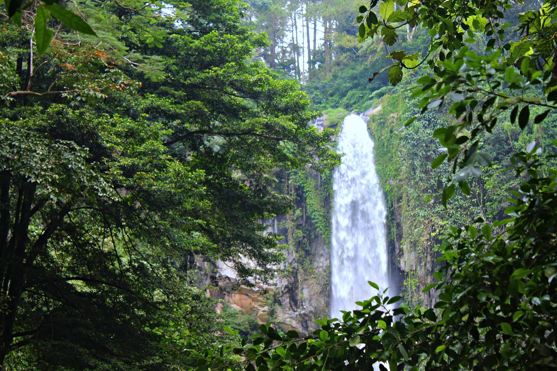 Grojogan Sewu Waterfall, Solo