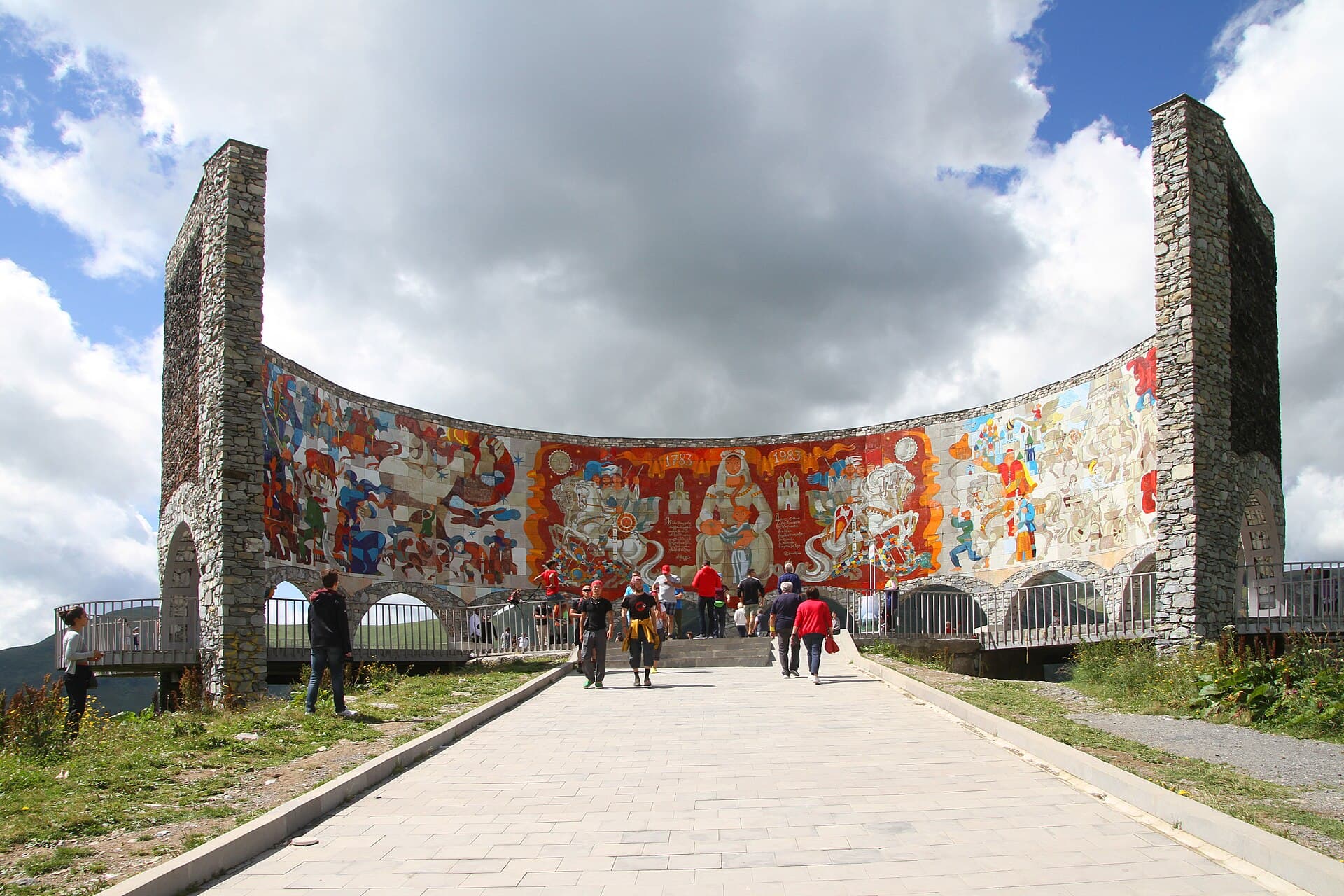 Gudauri Viewpoint and Treaty of Georgievsk Monument