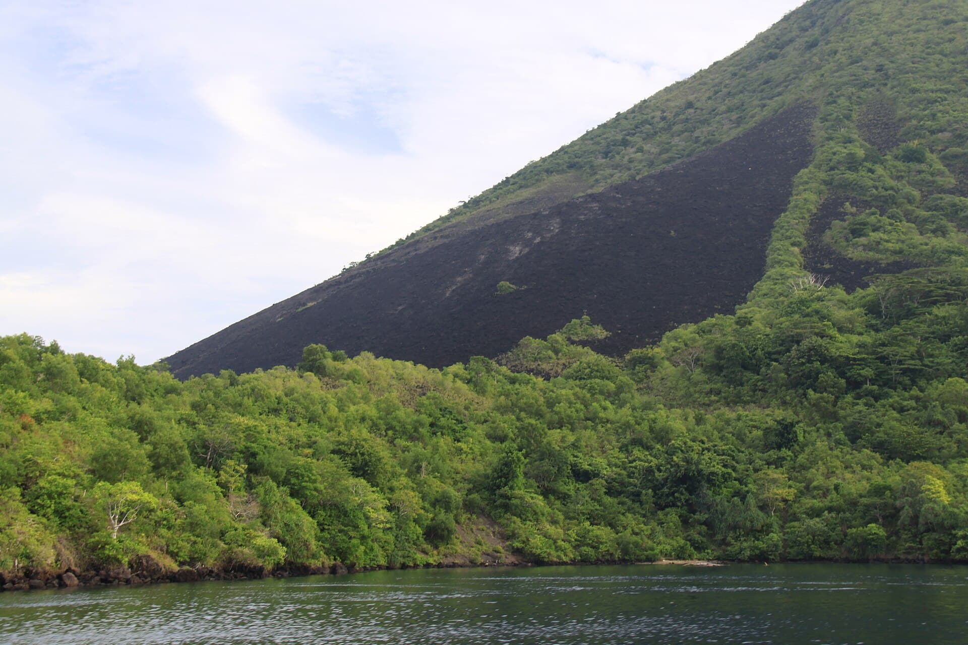 Gunung Api Volcano, Banda Neira
