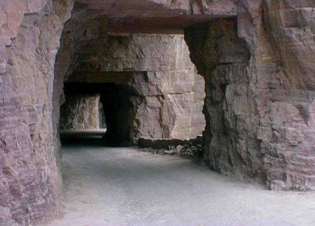 Guoliang Cliff Road (Guoliang Tunnel)