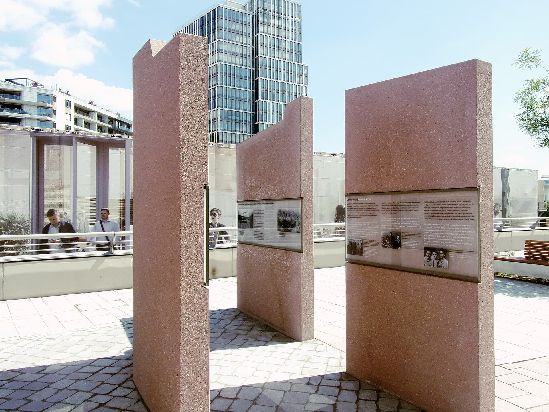The documentation building at the station site in HafenCity