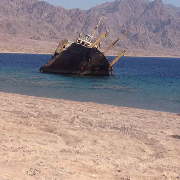 ساحل حقل على خليج العقبة
