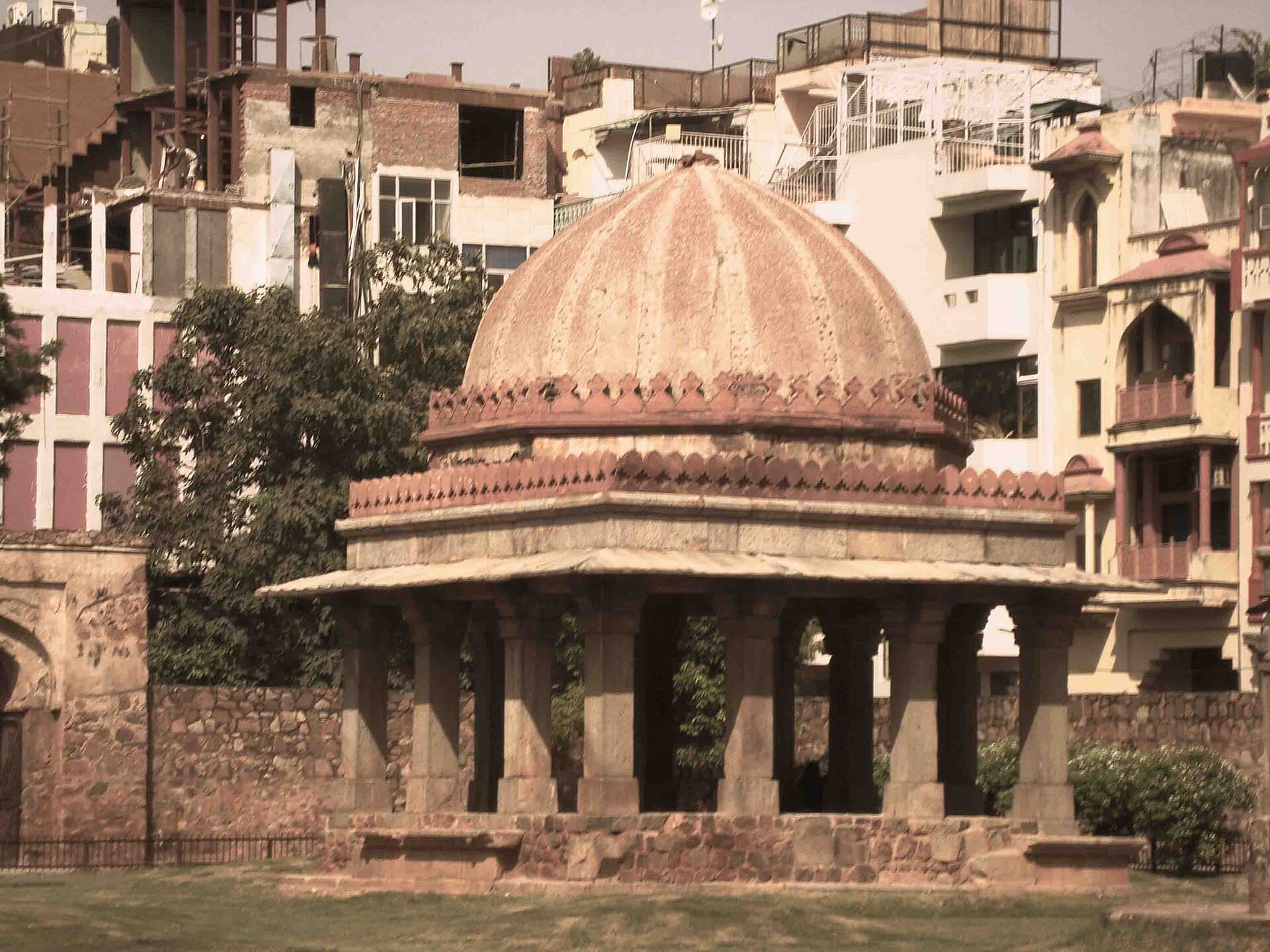 Hauz Khas Complex