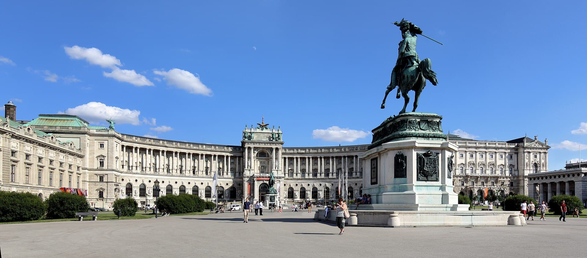 Heldenplatz, Vienna