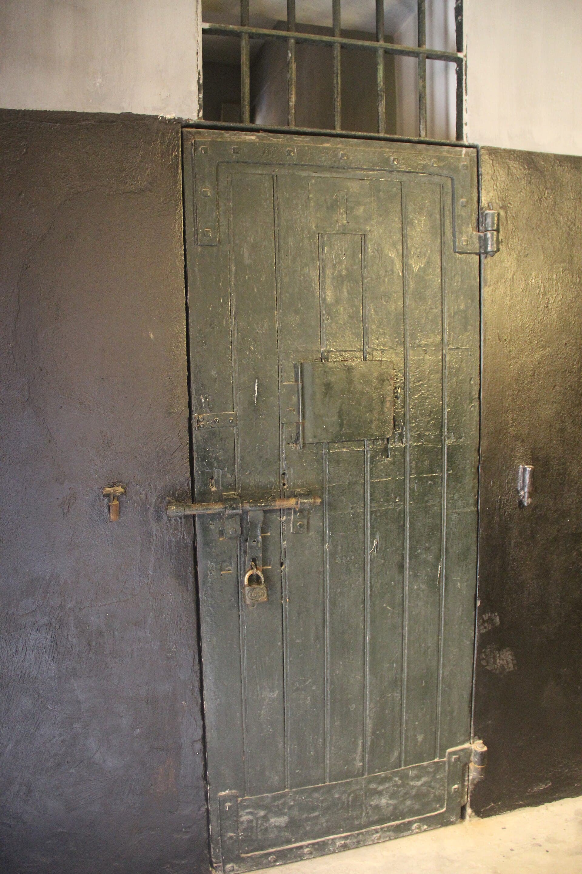 Hoa Lo Prison, Hanoi
