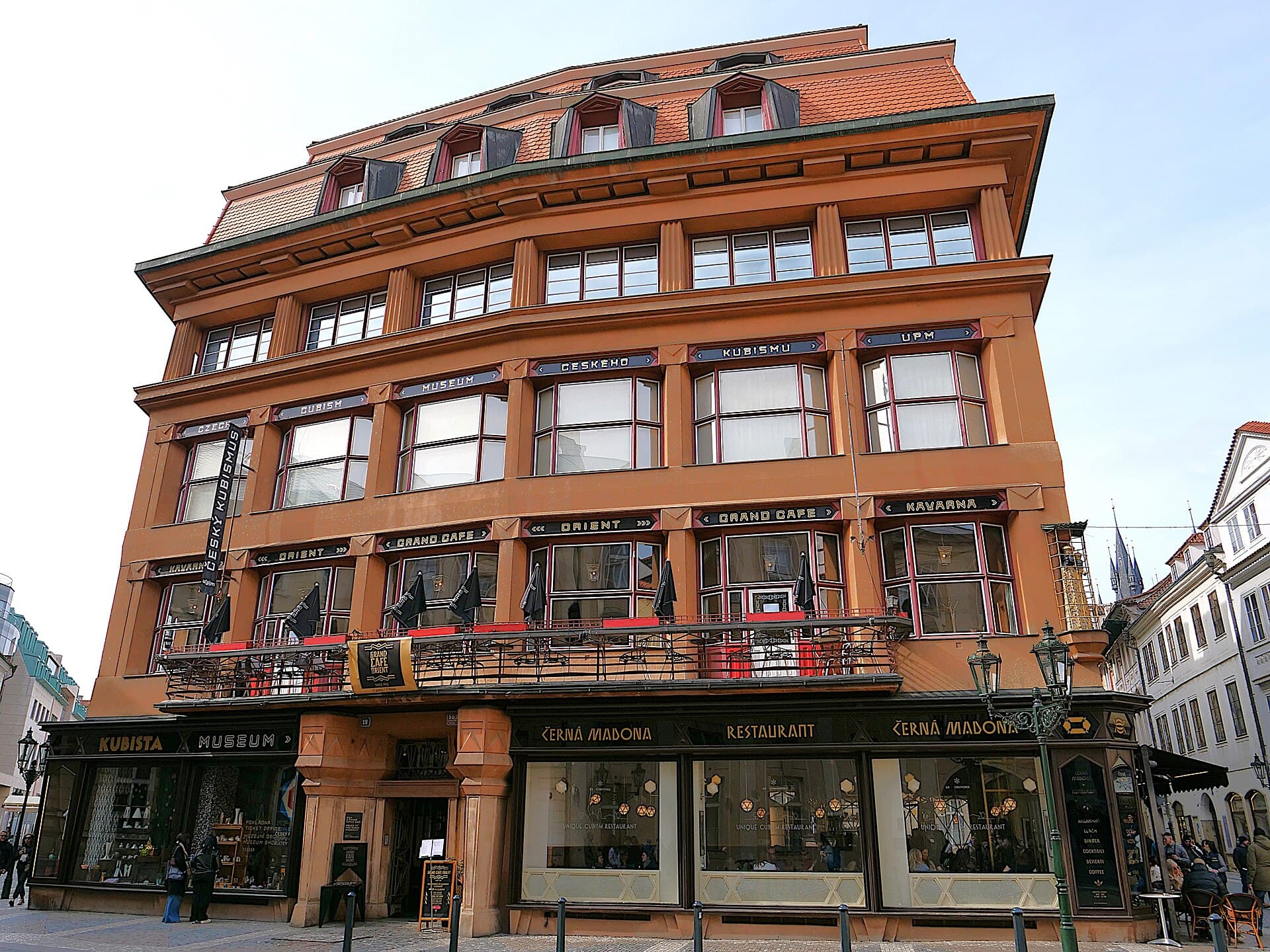 House of the Black Madonna, Prague