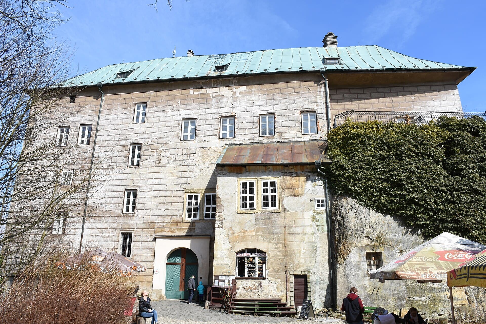 Houska Castle, Blatce