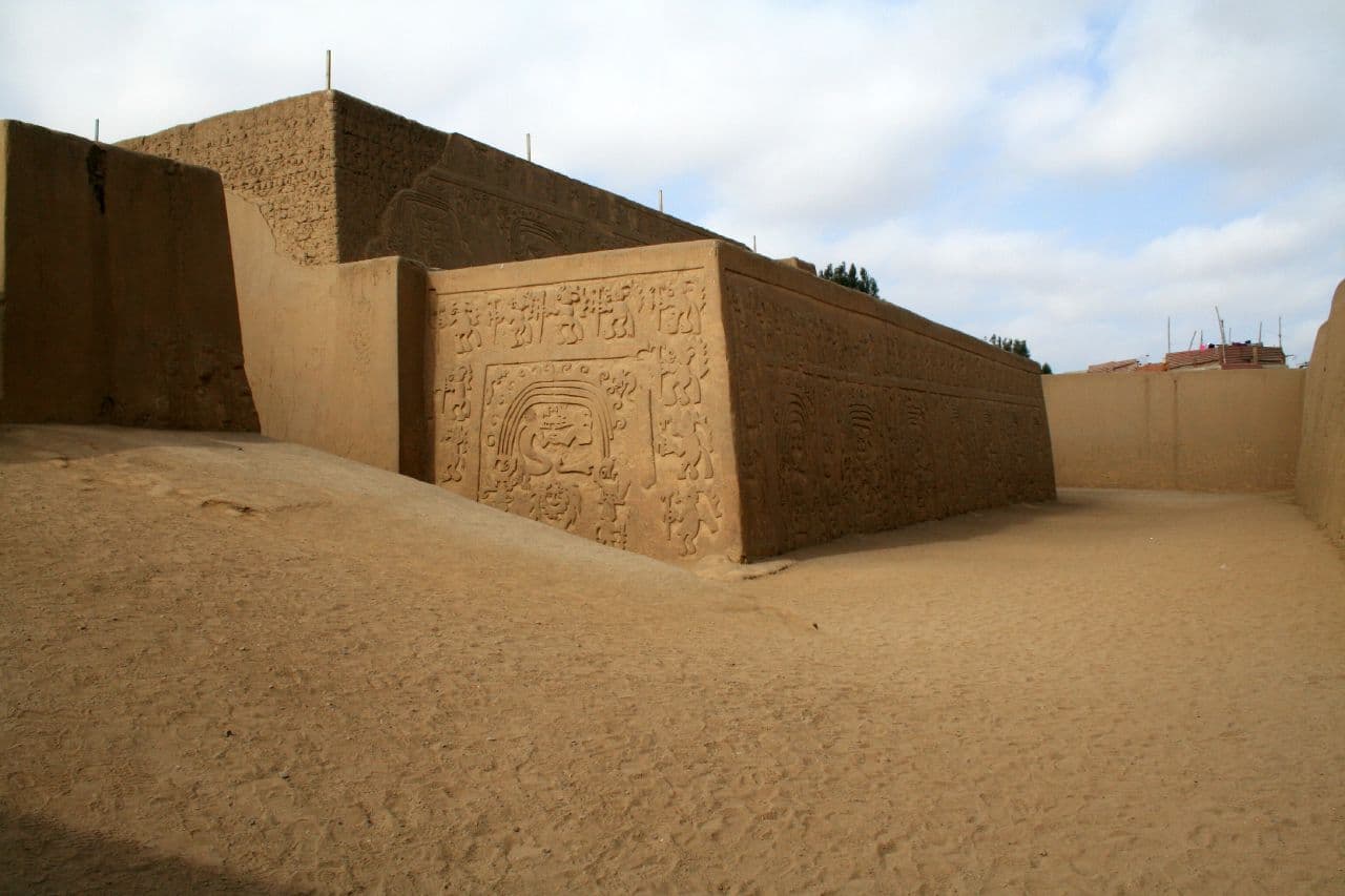 معبد قوس قزح هواكا أركو إيريس
