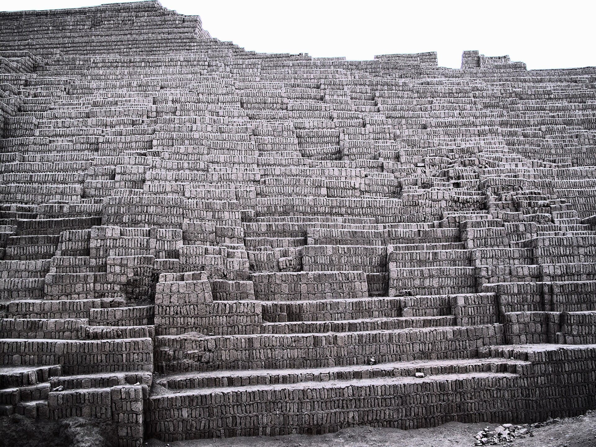 Huaca Pucllana, Lima