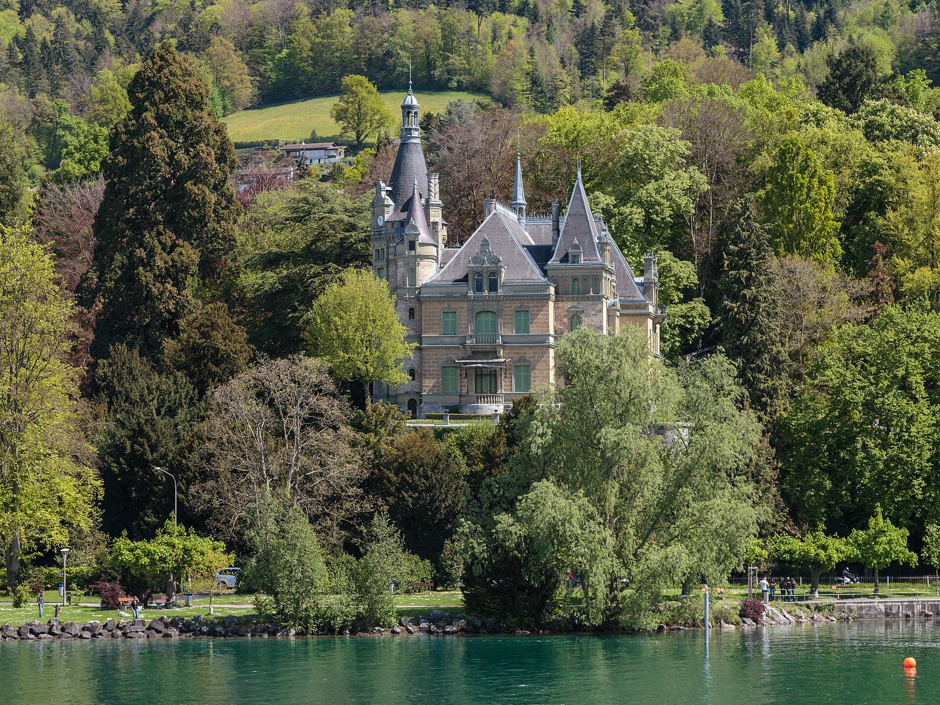 Hünegg Castle, Interlaken