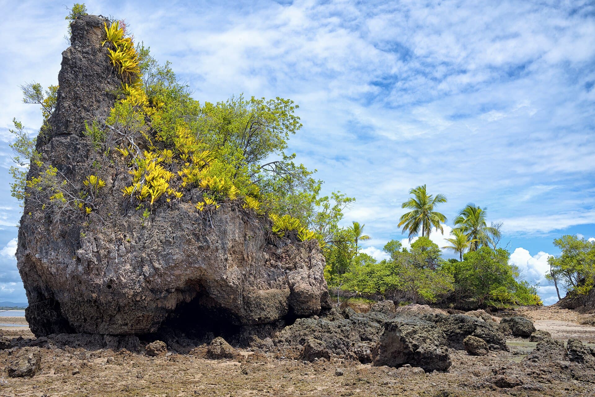 Ilha da Pedra Furada, Maraú