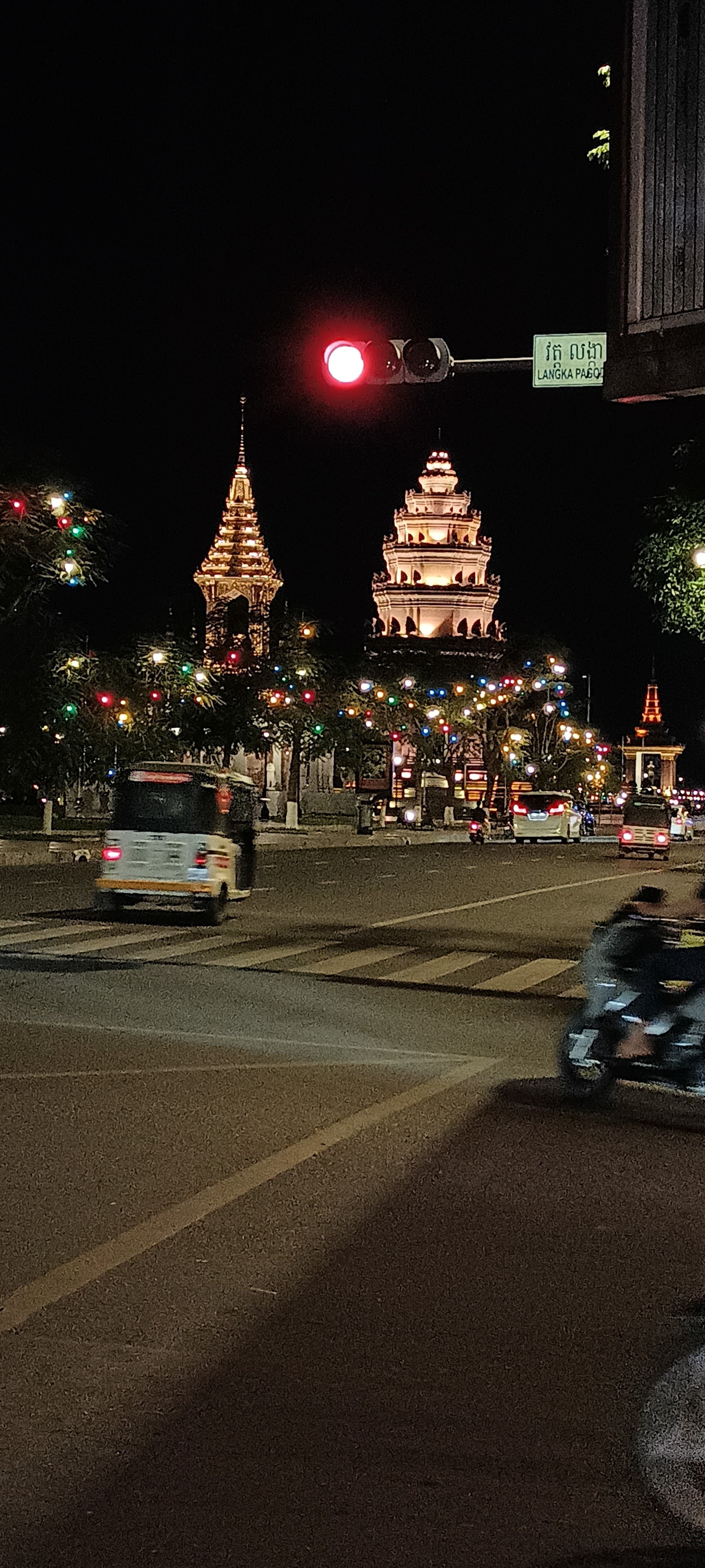 Independence Monument, Phnom Penh