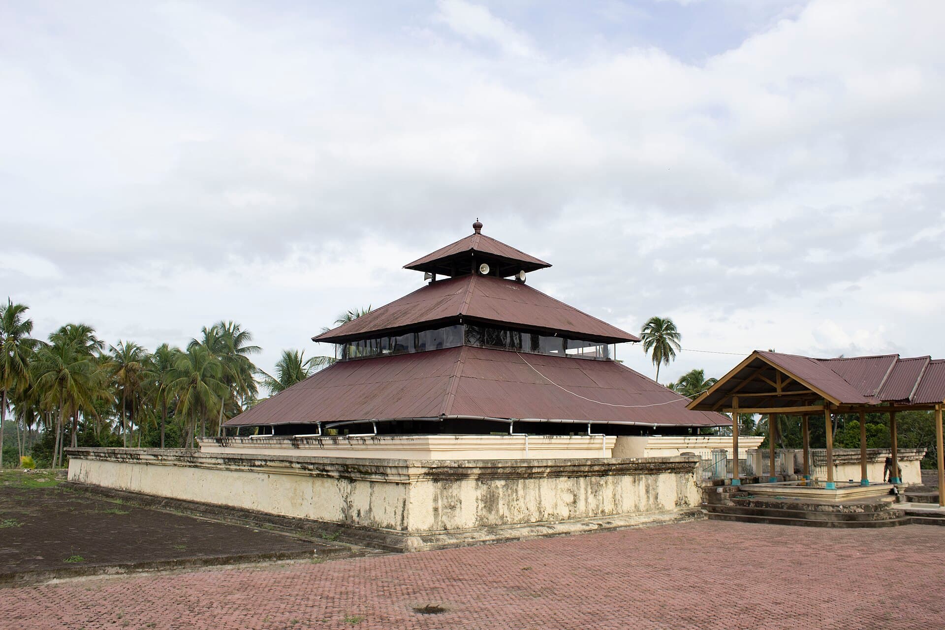 Indrapuri Old Mosque, Aceh Besar