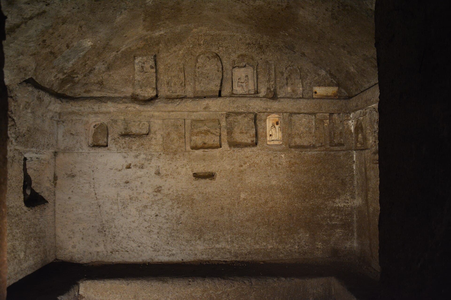 Ipogeo dei Cristallini, Naples