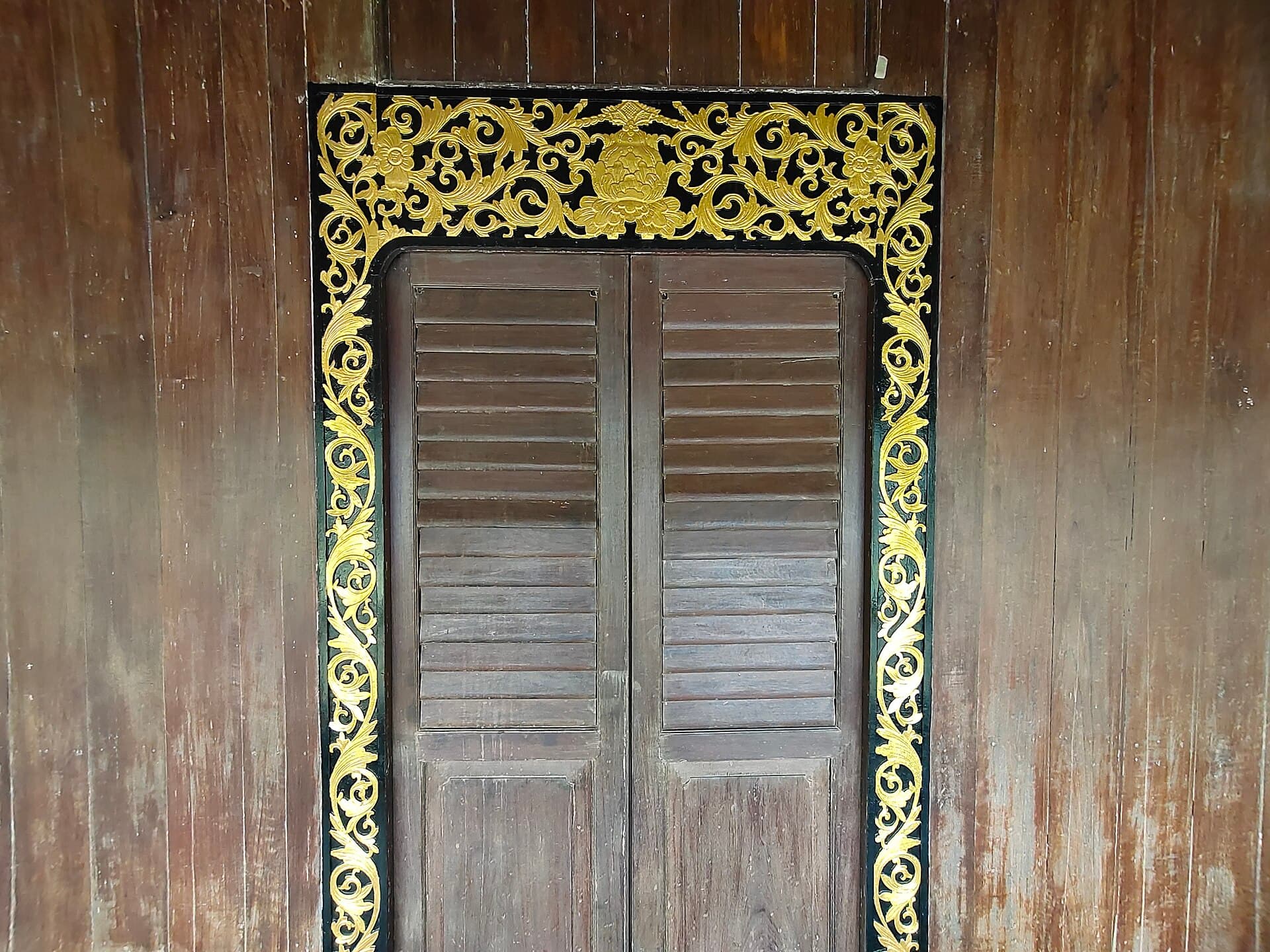 The timber Istana Lama at Seri Menanti