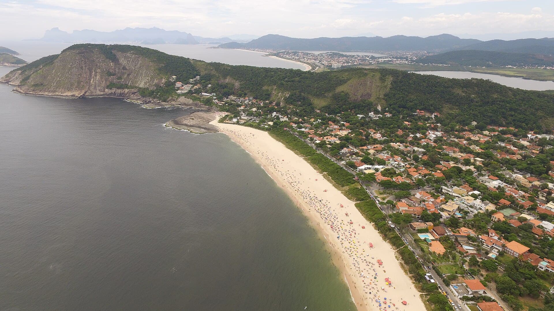 Itacoatiara Beach, Niterói
