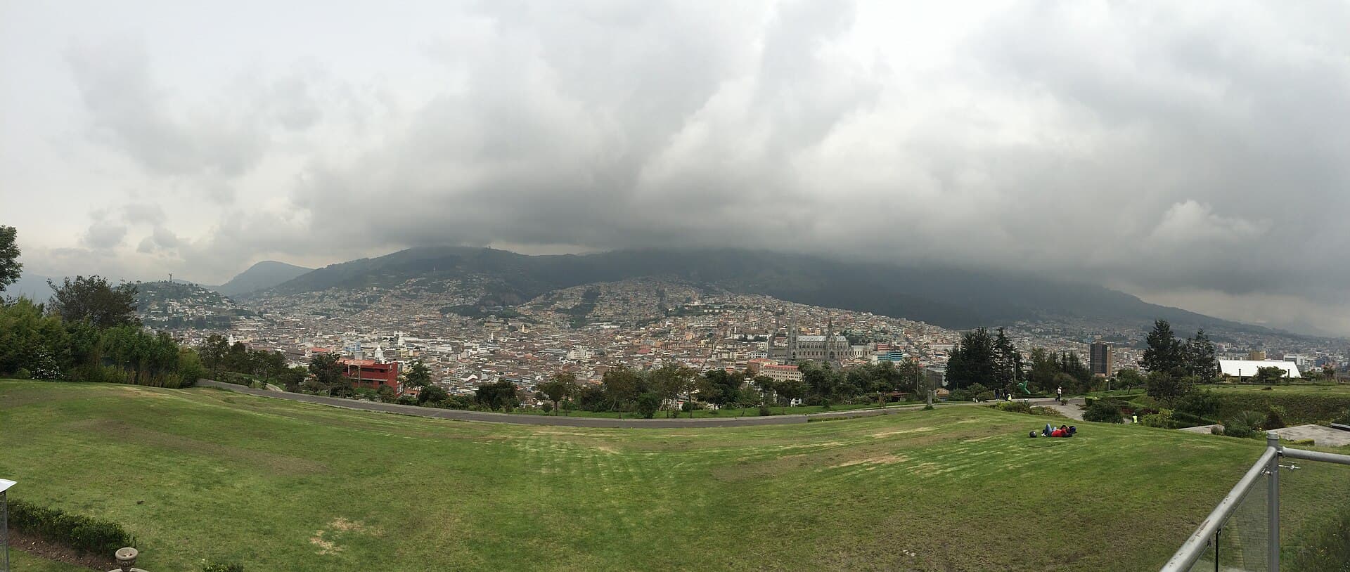 Itchimbía Park overlooking Quito