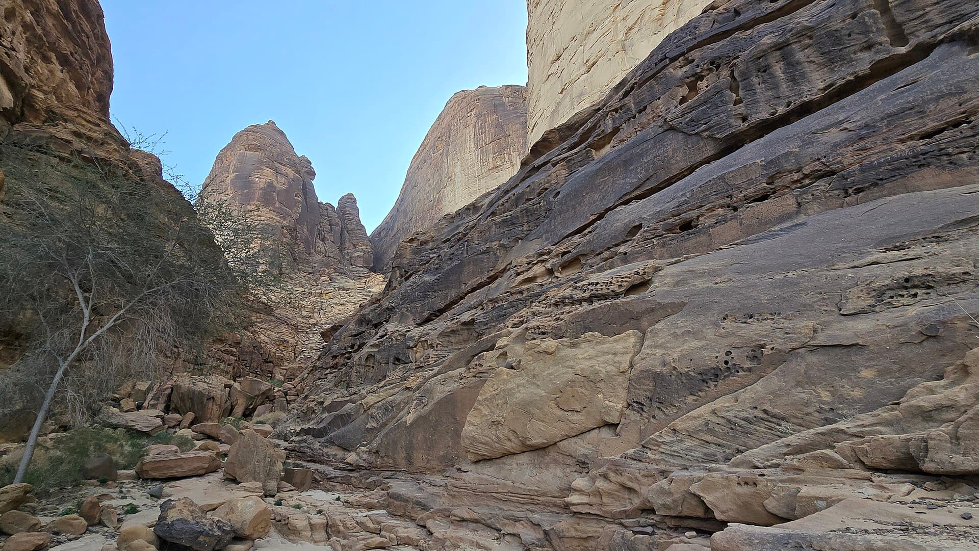 جبل عكمة
