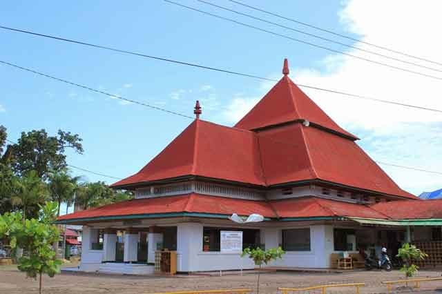 Jamik Mosque, Bengkulu (Sukarno's Mosque)