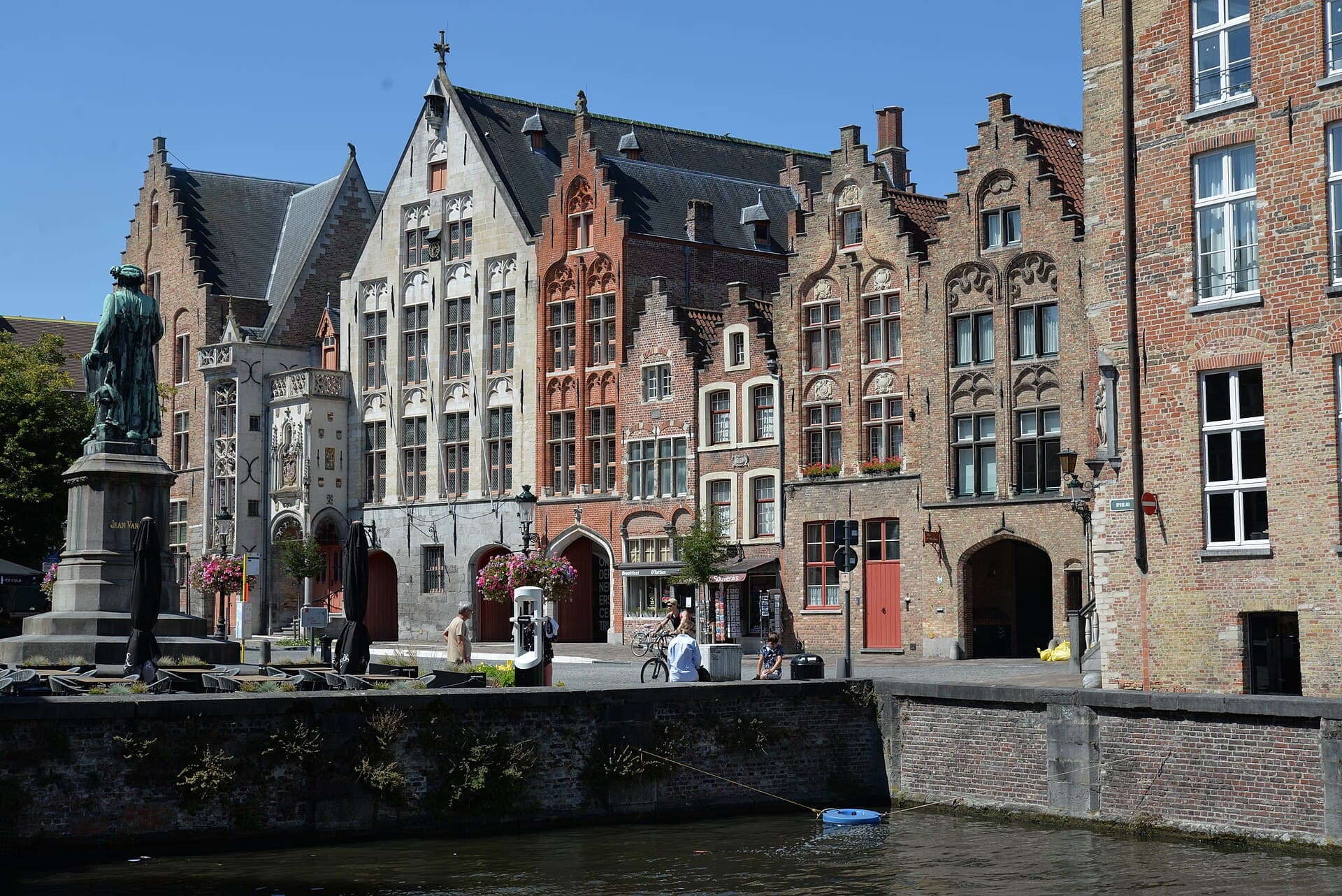 Jan van Eyckplein, Bruges