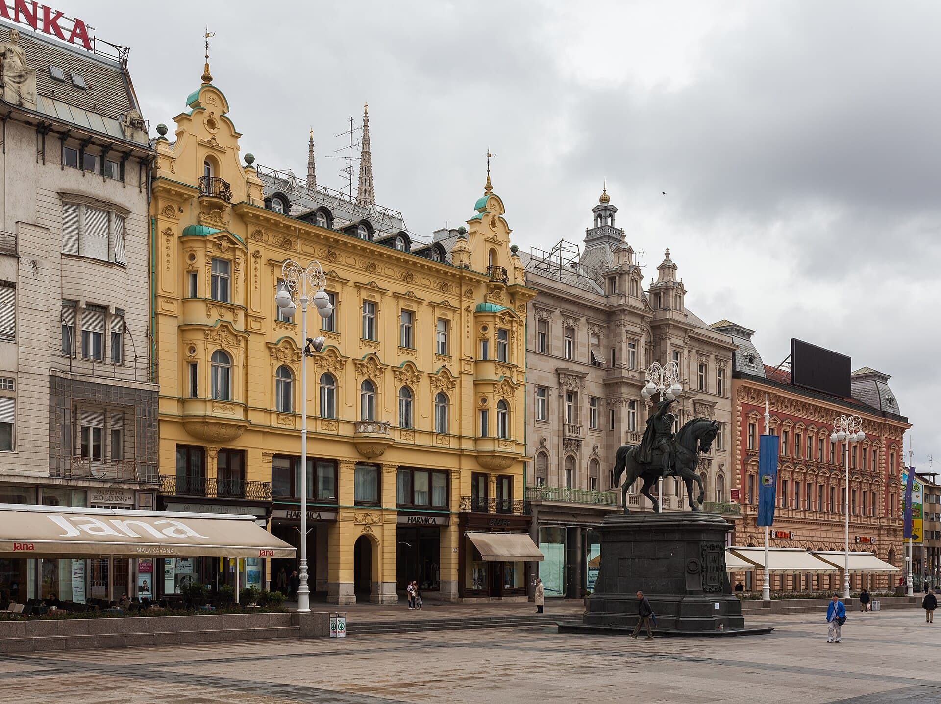 Jelačić Square & Dolac Market, Zagreb