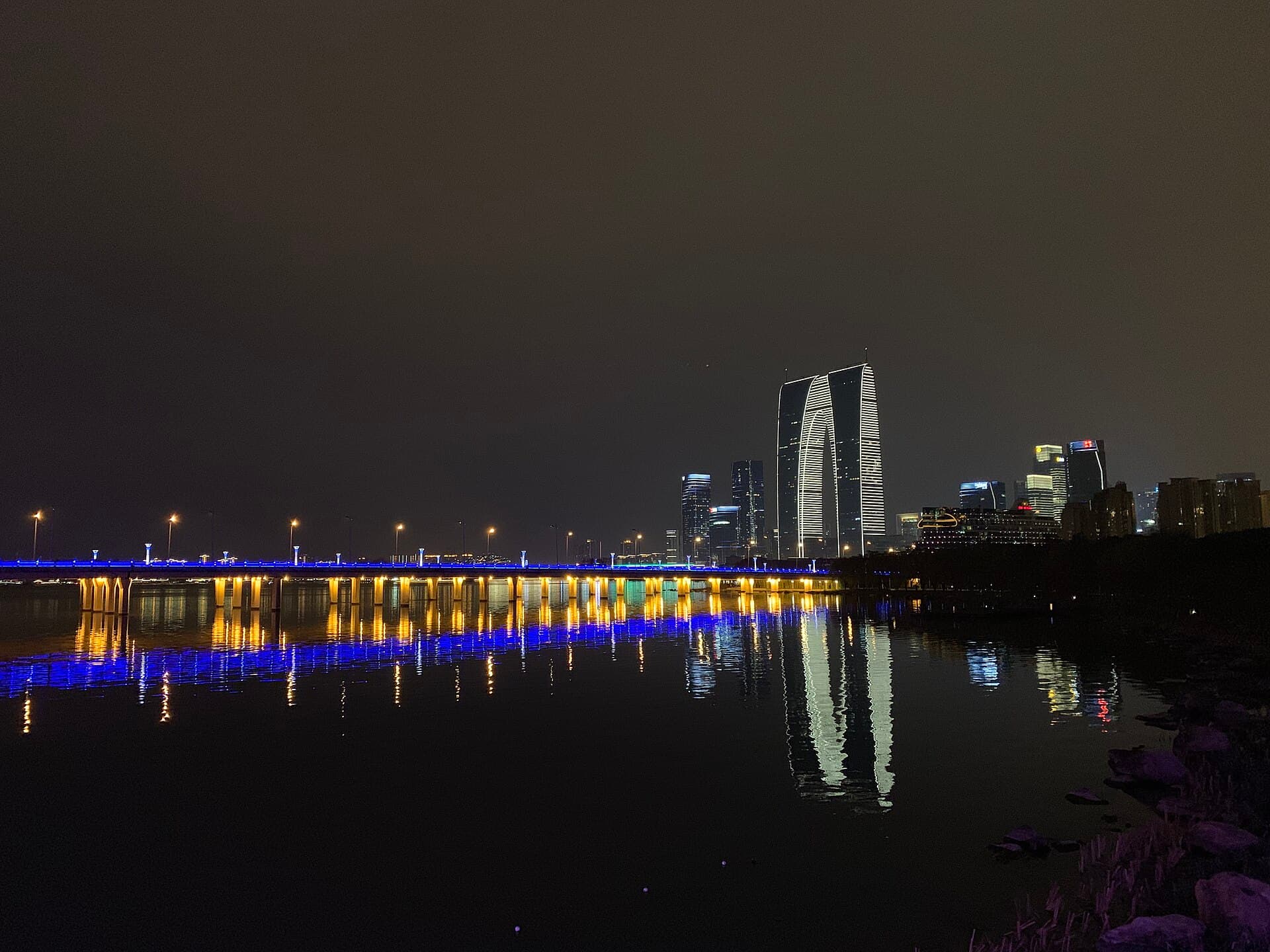 Jinji Lake