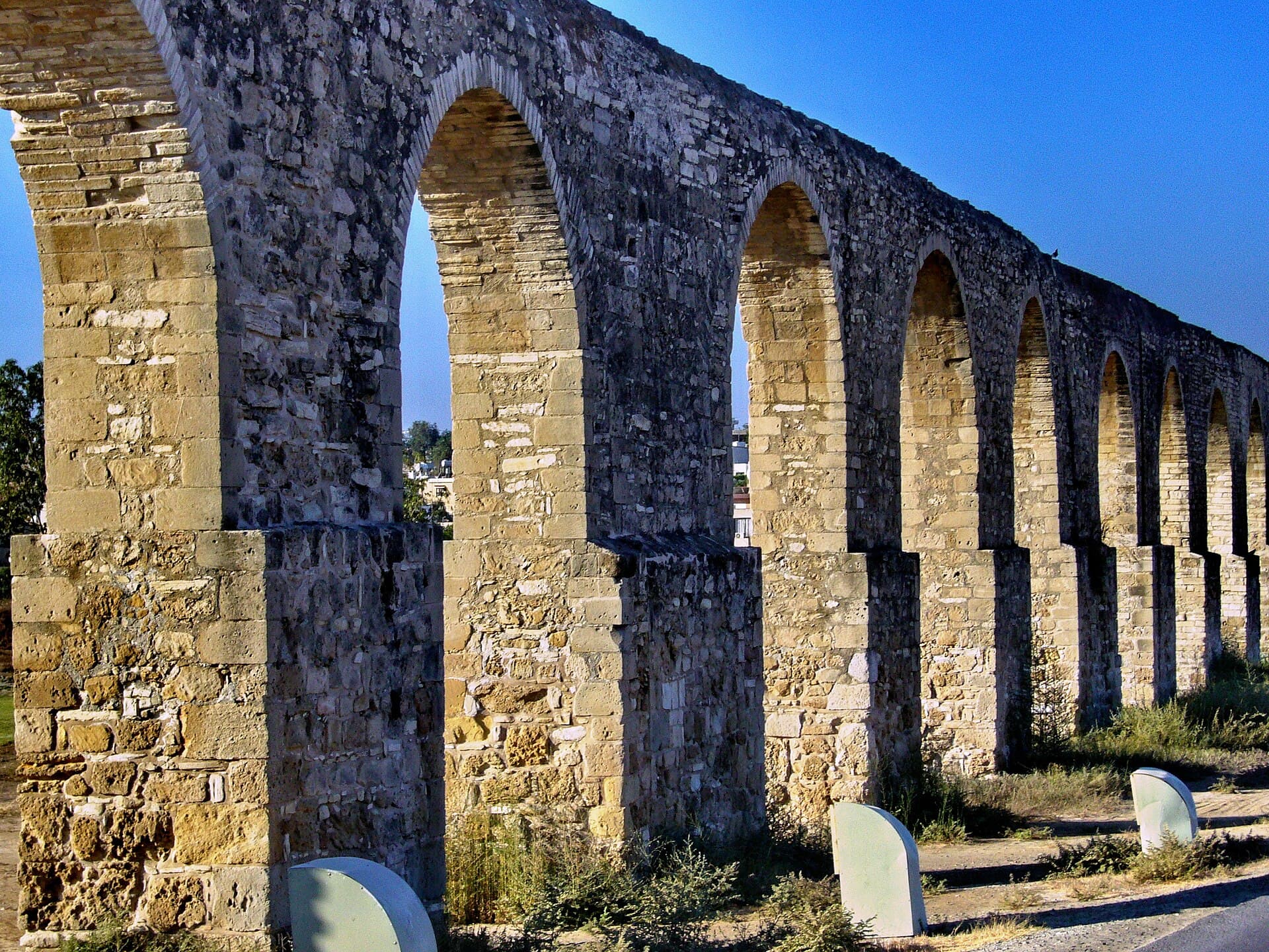 Kamares Aqueduct