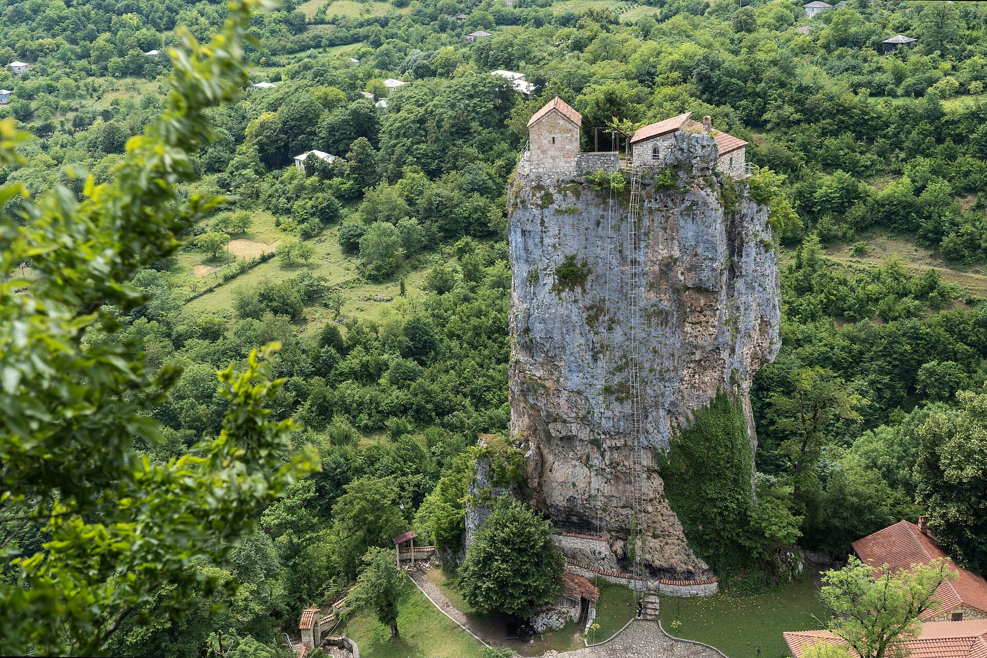 Katskhi Pillar, Chiatura