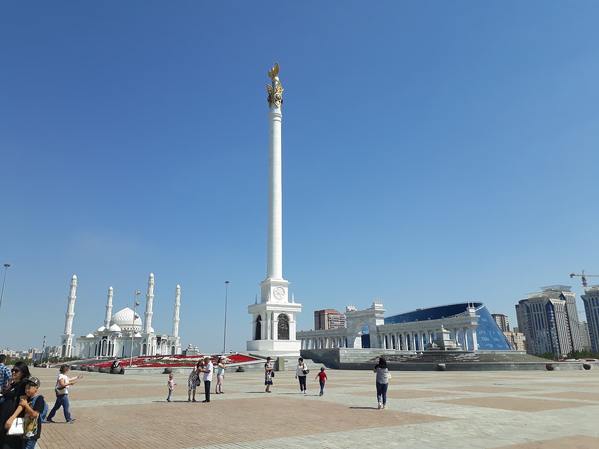 Kazakh Eli Monument (Astana), Astana