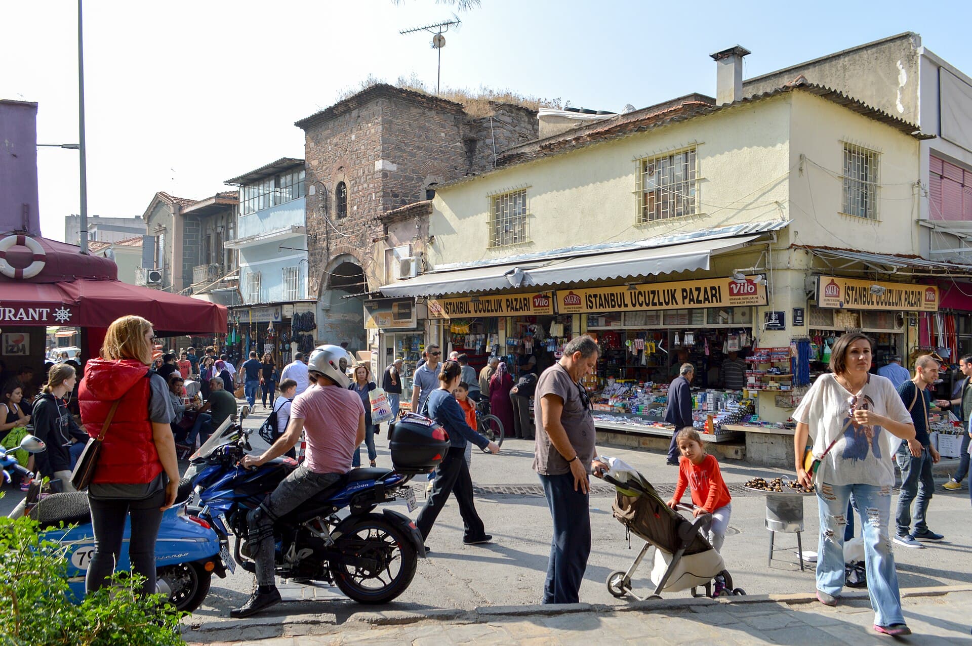 Kemeraltı Bazaar, Izmir