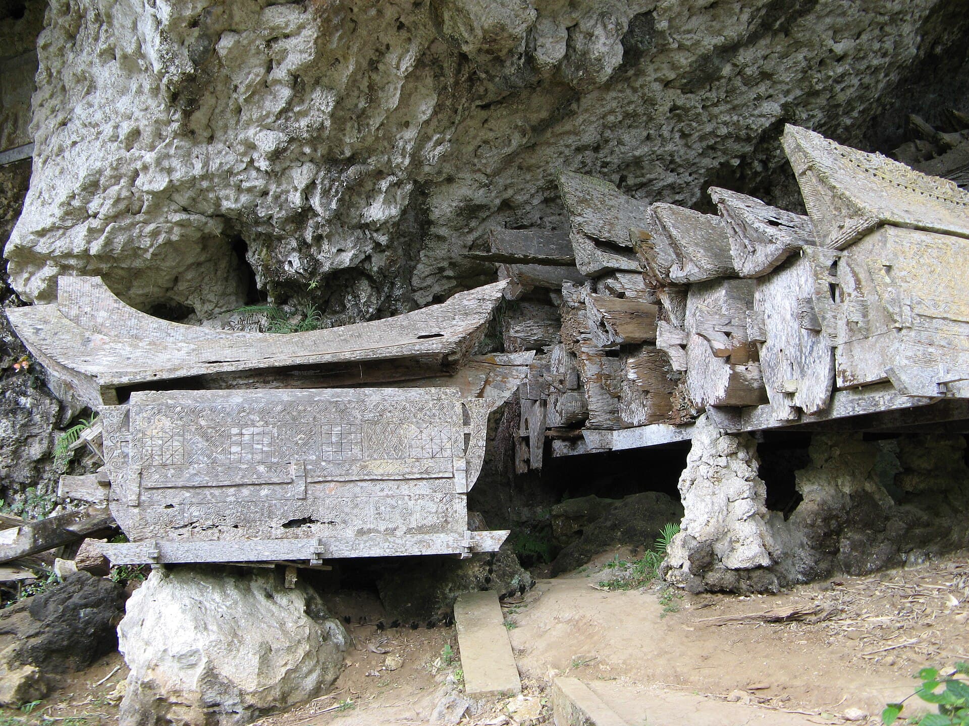 Kete Kesu village