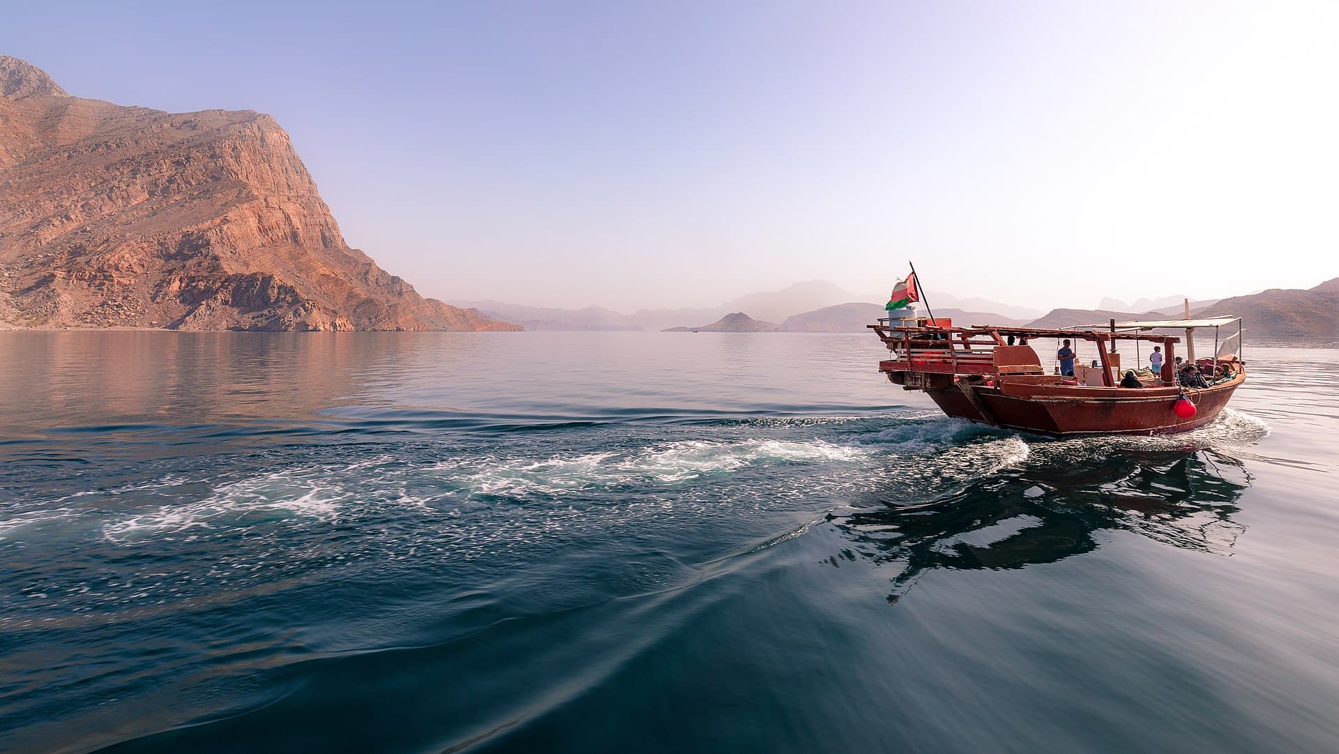 خور الشم وجزيرة التلغراف