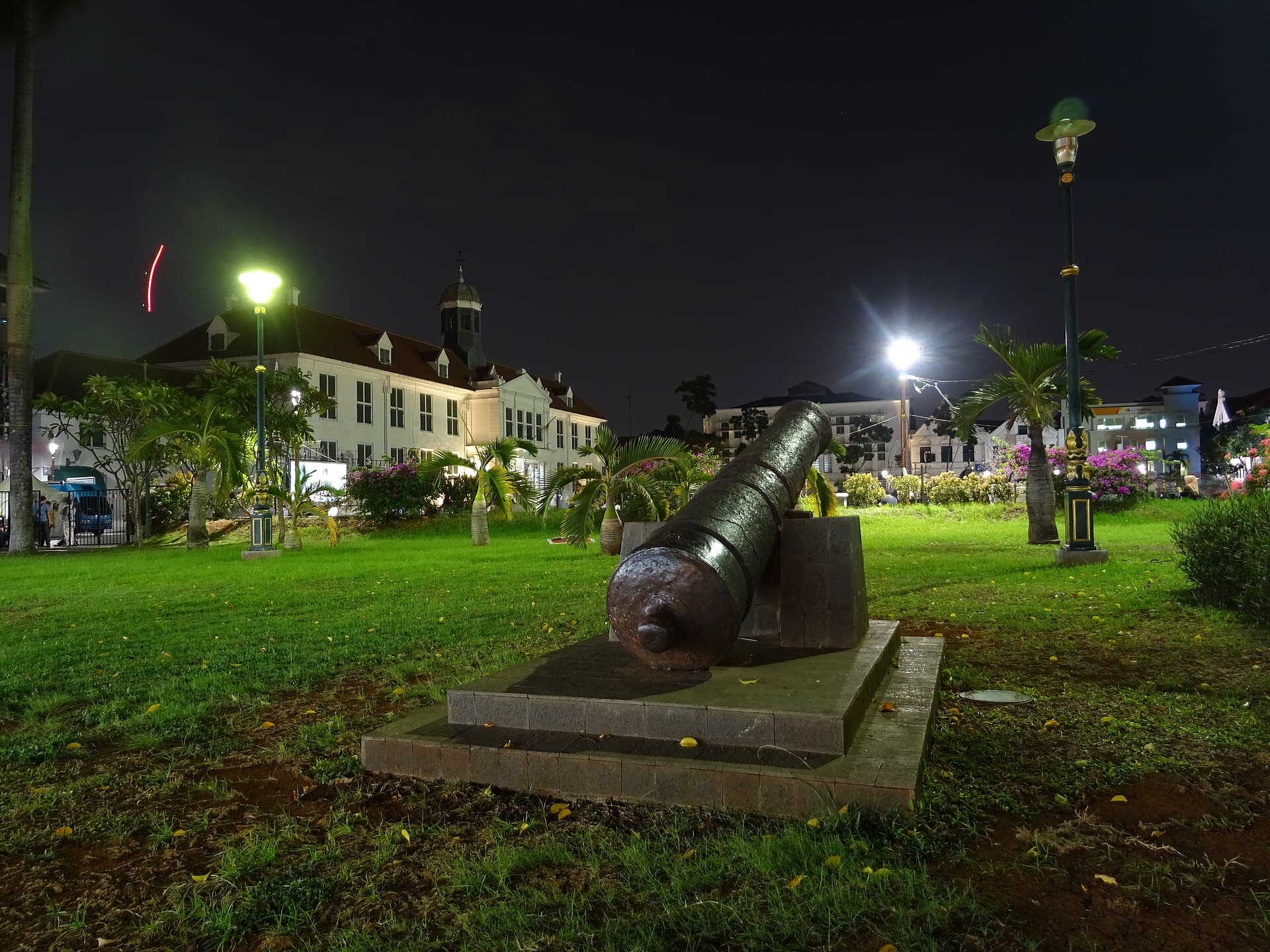 Fatahillah Square, Kota Tua