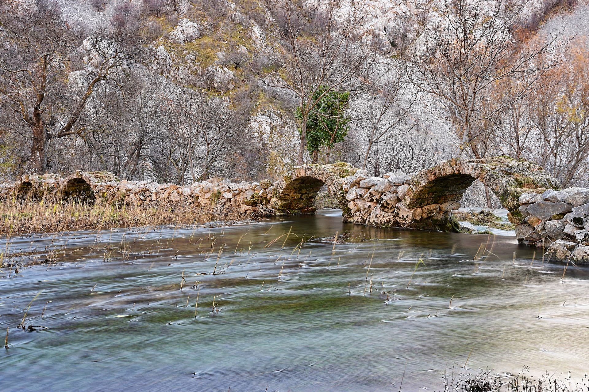 Kuda's Bridge, The Krupa river