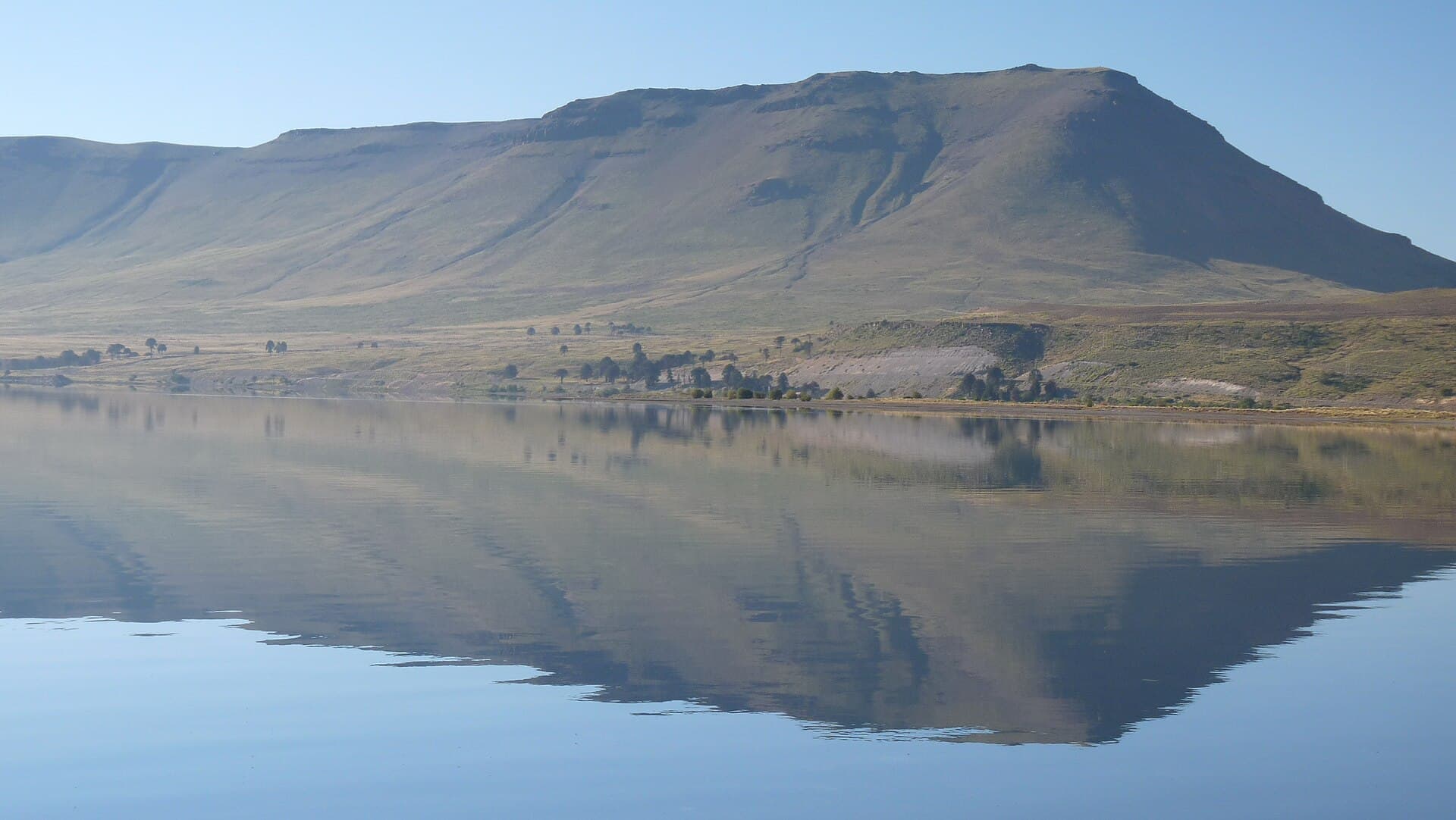 Lake Caviahue and Copahue Volcano, Caviahue